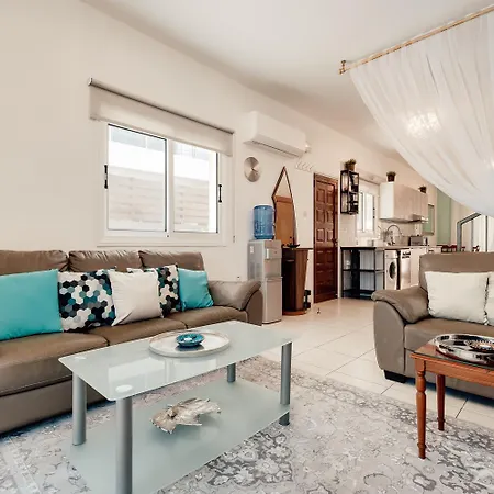 Villa Felicity 2-br With Private Pool Near Kapparis Rated 10 Out Of 10 *