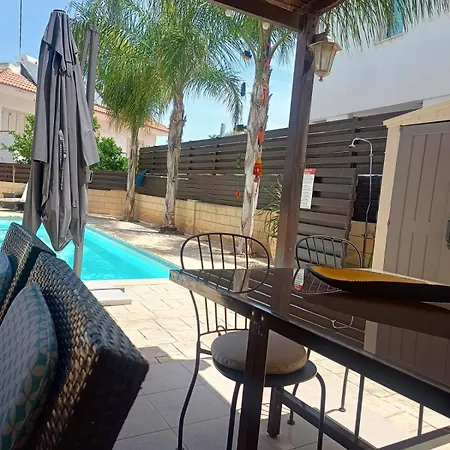 Felicity 2-br With Private Pool Near Kapparis Rated 10 Out Of 10 * Paralímni