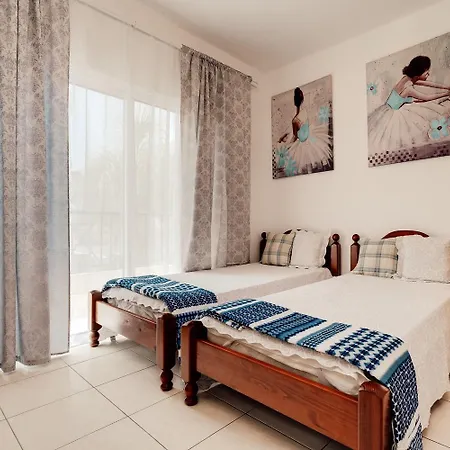 Villa Felicity 2-br With Private Pool Near Kapparis Rated 10 Out Of 10 Paralimni