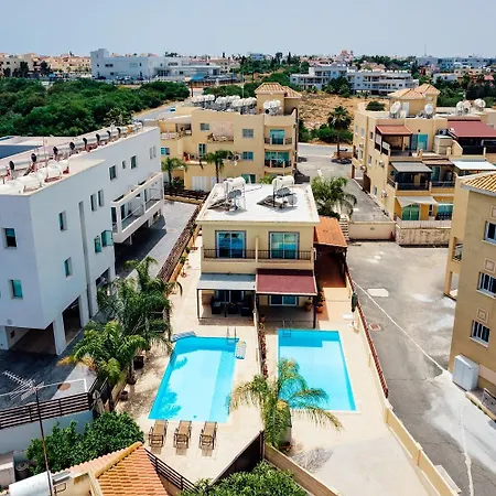 Felicity 2-br With Private Pool Near Kapparis Rated 10 Out Of 10 * Paralimni