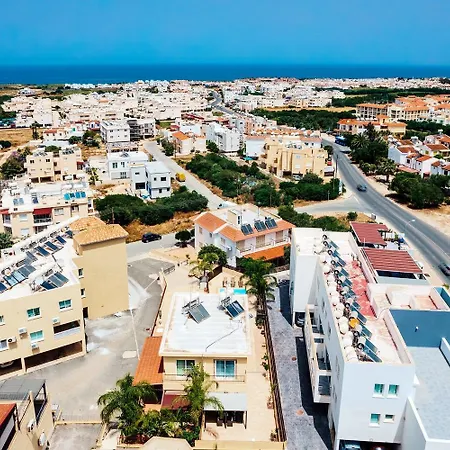 Felicity 2-Br Villa With Private Pool Near Kapparis Beach Rated 10 Out Of 10 빌라