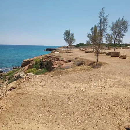 Felicity 2-br With Private Pool Near Kapparis Rated 10 Out Of 10 *