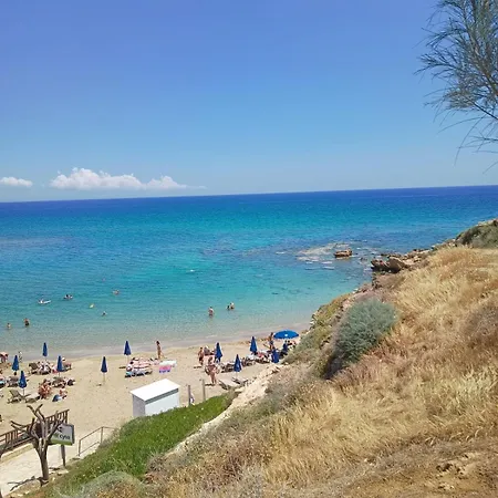Vila Felicity 2-br With Private Pool Near Kapparis Rated 10 Out Of 10