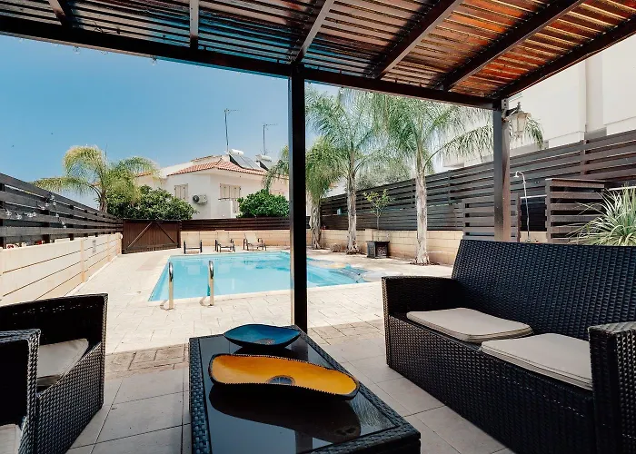 Felicity 2-Br Villa With Private Pool Near Kapparis Beach Rated 10 Out Of 10 * 파라림니