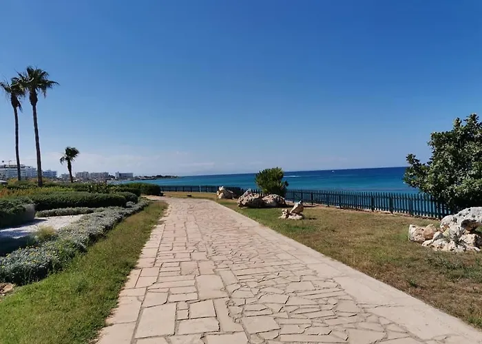 Felicity 2-Br Villa With Private Pool Near Kapparis Beach Rated 10 Out Of 10 * 파라림니