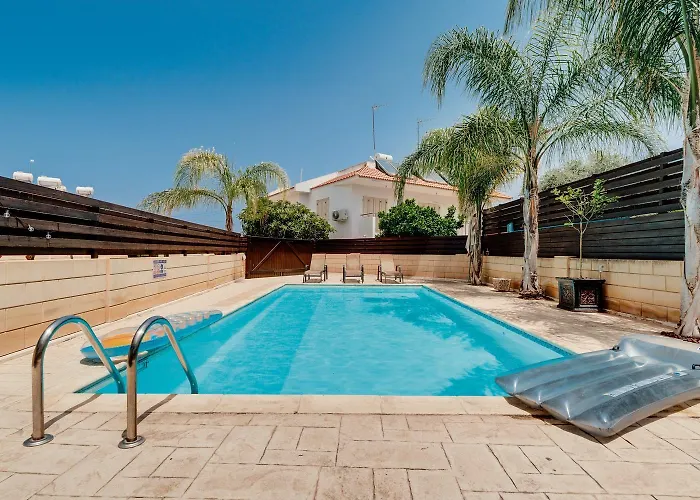 Felicity 2-Br Villa With Private Pool Near Kapparis Beach Rated 10 Out Of 10 * 파라림니