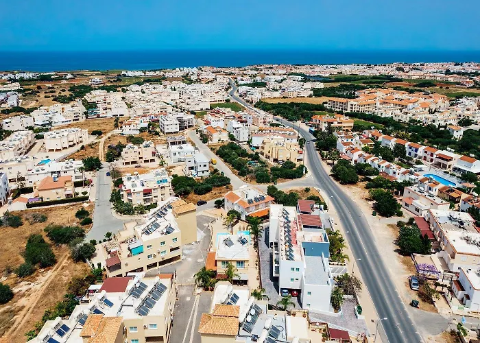 Felicity 2-Br Villa With Private Pool Near Kapparis Beach Rated 10 Out Of 10 *