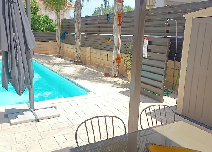 Felicity 2-Br Villa With Private Pool Near Kapparis Beach Rated 10 Out Of 10 빌라