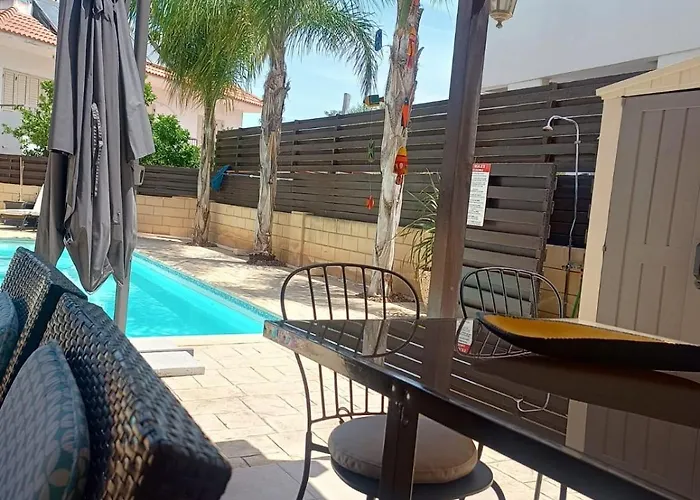 Felicity 2-Br Villa With Private Pool Near Kapparis Beach Rated 10 Out Of 10 * 파라림니